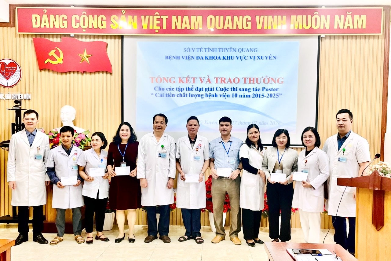 Bệnh viện đa khoa khu vực Vị Xuyên tổ chức Tổng kết và trao thưởng Cuộc thi sáng tác Poster “Cải tiến chất lượng bệnh viện 10 năm (2015–2025)”