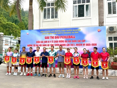Công đoàn cơ sở Bệnh viện đa khoa khu vực Vị Xuyên được vinh danh với hai giải nhì quý giá tại giải giao lưu Pickleball giữa các đơn vị Y tế